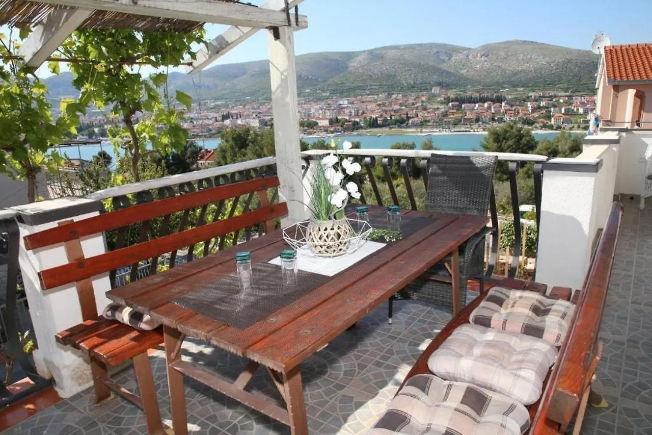 Apartment In Trogir With Sea View, Terrace, Air Conditioning, W-Lan 5065-1 0*,  Croatia