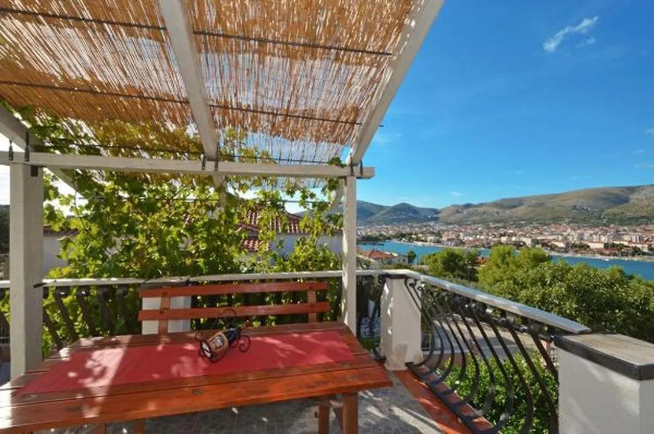 Apartment In Trogir With Sea View, Terrace, Air Conditioning, W-Lan 5065-1