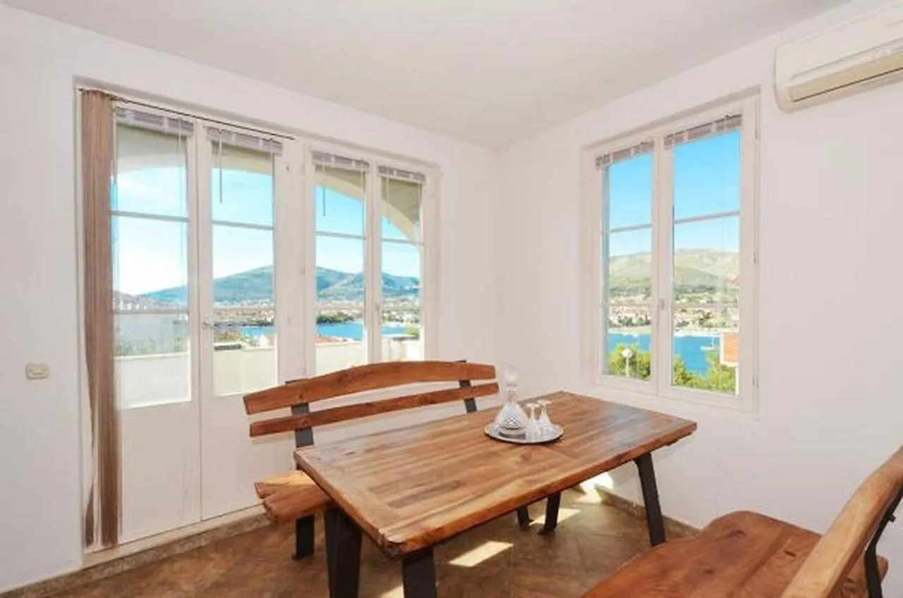 Apartment In Trogir With Sea View, Terrace, Air Conditioning, W-Lan 5065-1 Croatia