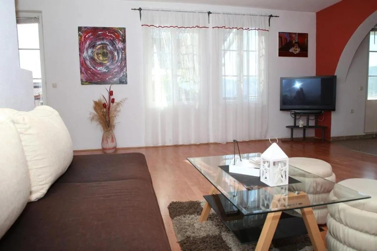 Apartment In Trogir With Sea View, Terrace, Air Conditioning, W-Lan 5065-1 0*,  Croatia